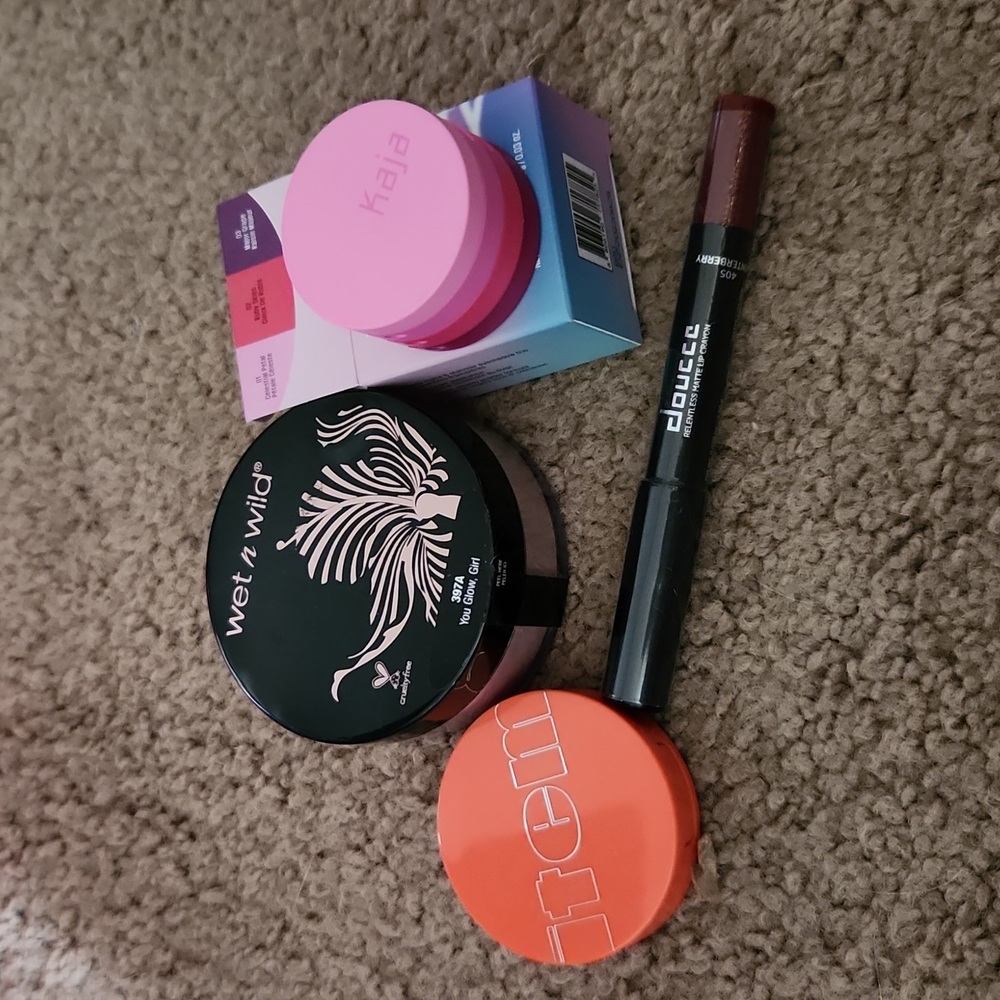 Kaja make up bundle new